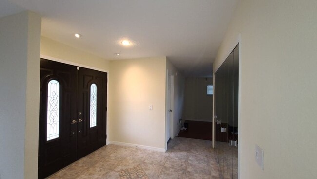 Photo - 399 Barberry Ln