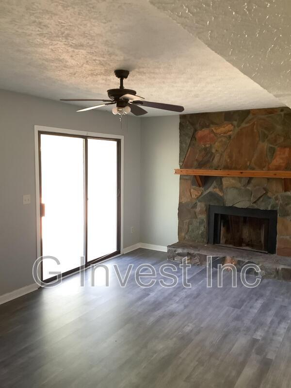 Photo - 2825 Fox Hall Ln N