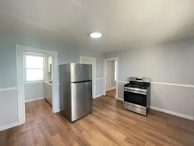 Photo - 231 Laurel St Unit 3
