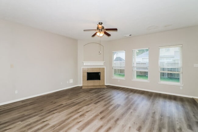 Photo - 3951 Eastland Lake Dr