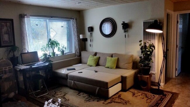 Photo - 54055 Pine Crest Ave