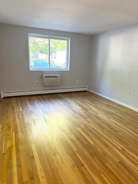 95 Maple St Unit 7