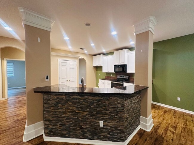 Photo - 6017 Tapestry Dr