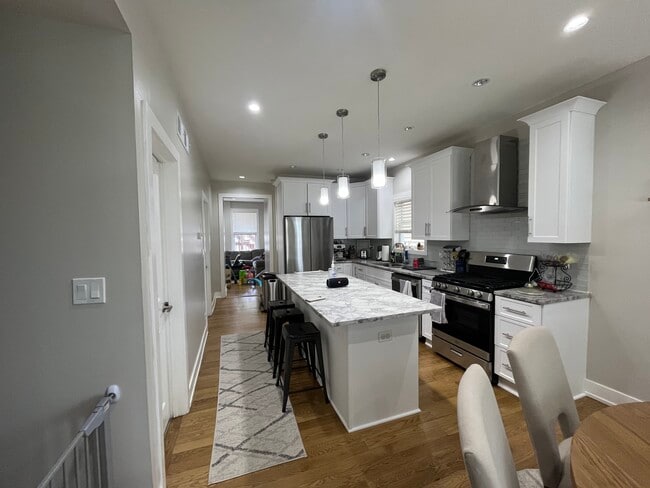 Photo - 3633 W Palmer St