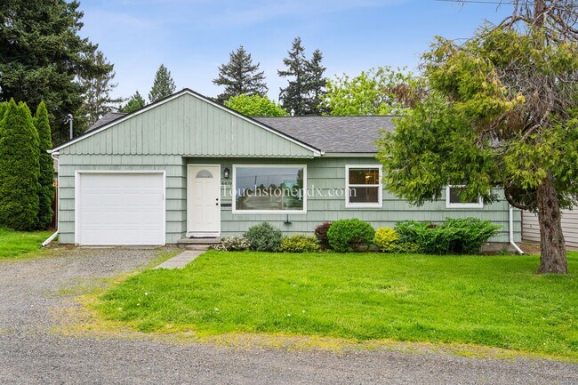 Photo - Updated NE Portland Home w/Fenced Yard and Upgrades!