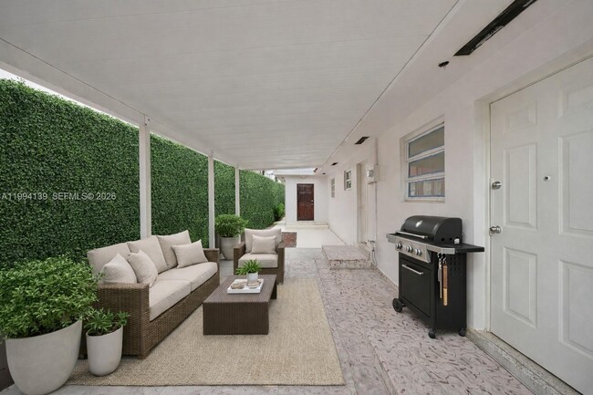 Photo - 1781 SW 13th St