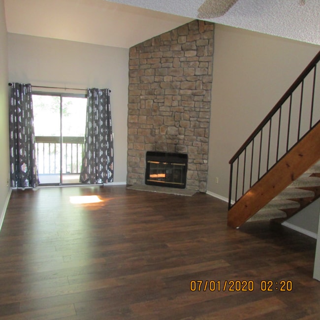 Building Photo - 220 Wright St Rental