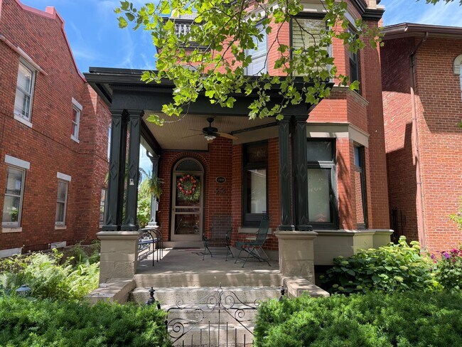 23 Van Buren St