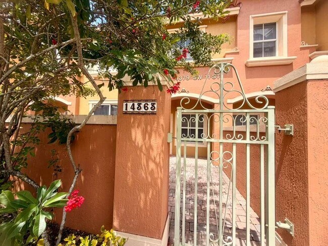 Photo - 14363 SW 11th St Unidad 2603