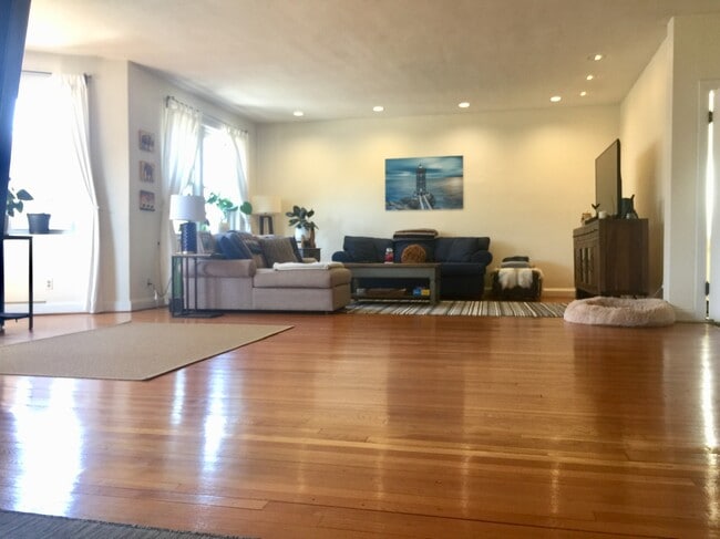 Photo - 20 Dean Rd Unit 3