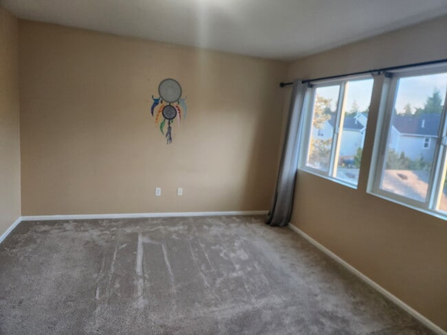 Photo - 2753 McNeil St