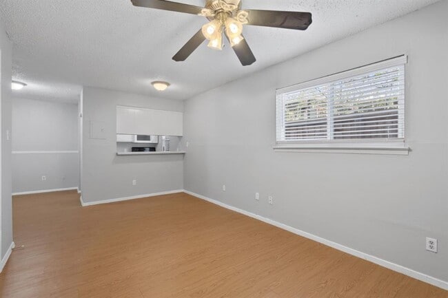 Building Photo - 4105 Speedway Unit 104 Rental