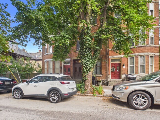 204 Hamilton St