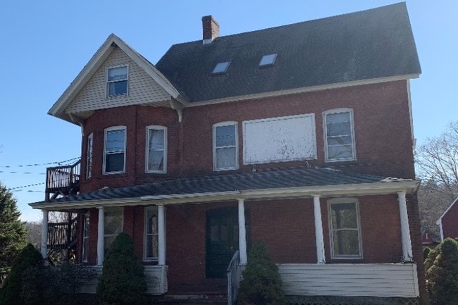 Front - 1297 Portland-Cobalt Rd Unit 3