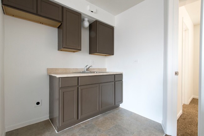 Photo - 8640 S Ingleside Ave