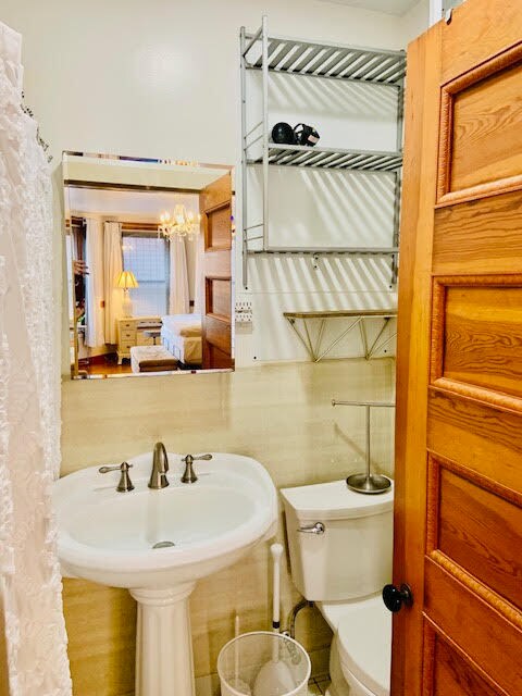 Photo - 17 Buswell St Unit B