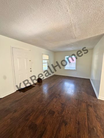 Photo - 2601 Kenner Ave