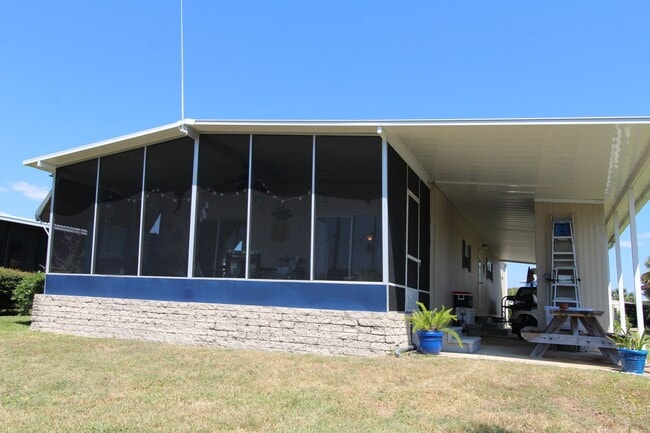 Building Photo - Waterfront Short-Term Rental – Fully Furni...