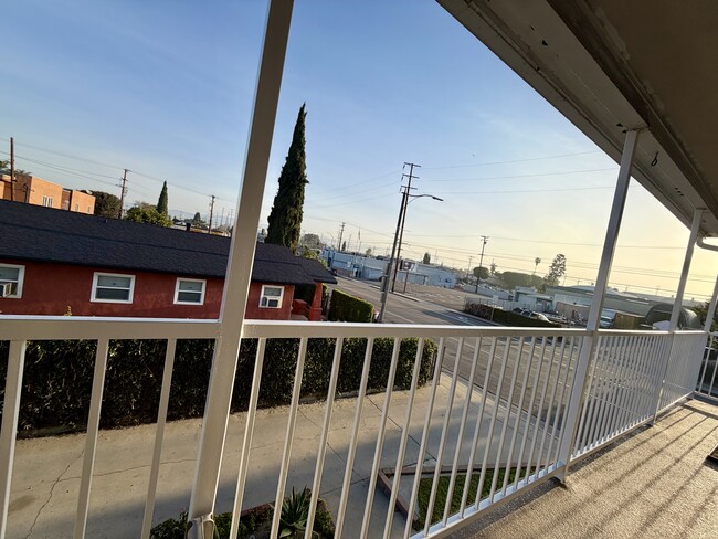 Photo - 8123 Otis St Unidad 2 available