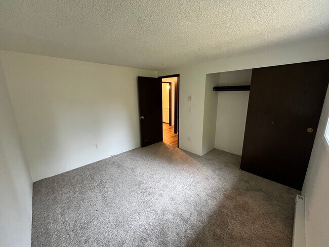 Photo - 6159 NE Pine St Unidad 6159