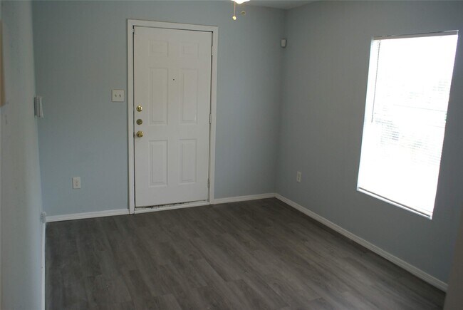 Photo - 2511 Rosalie St Unit D