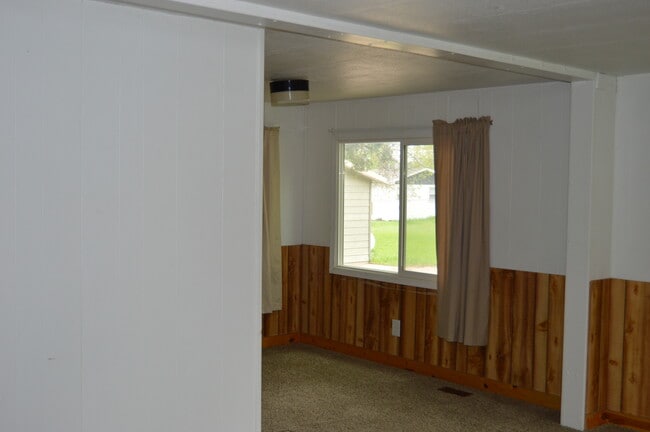 Photo - 3537 School Dr