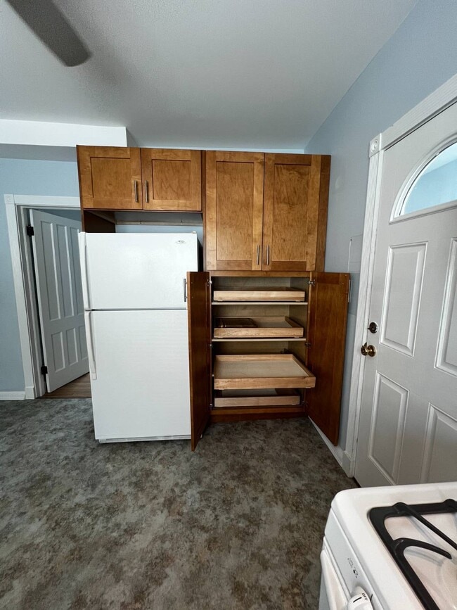 Photo - 713 Orchard St