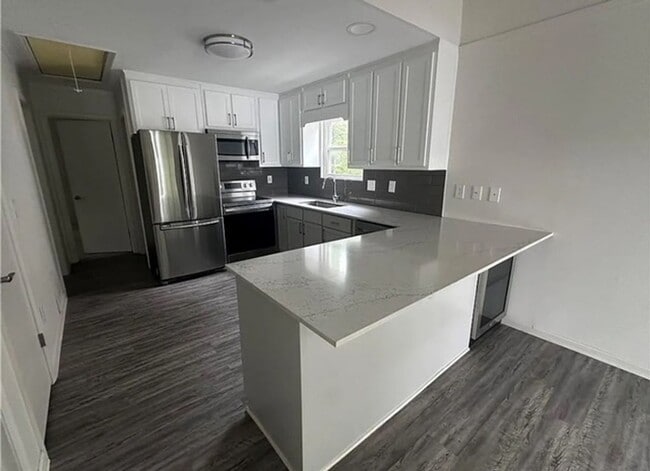 Photo - 5197 Woodmont Dr