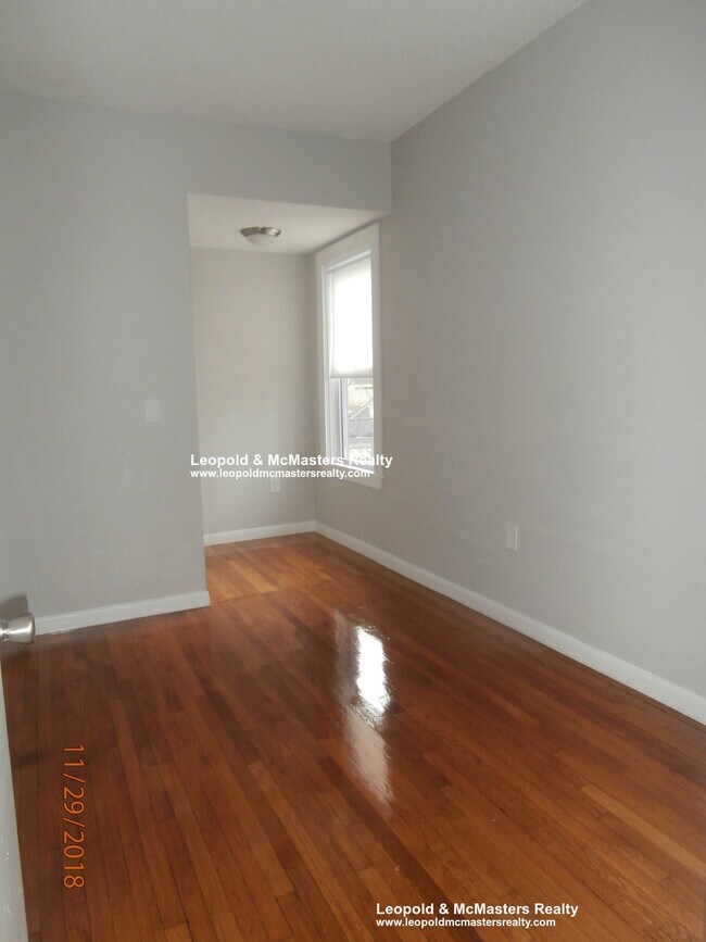 Photo - 26 Maple St