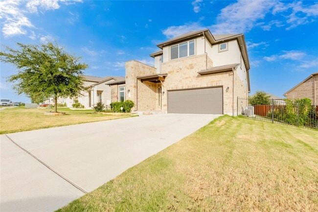 Photo - 726 Kingston Pl