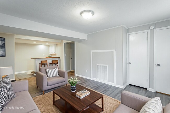 Photo - 5221 Old Trail Unidad 5219