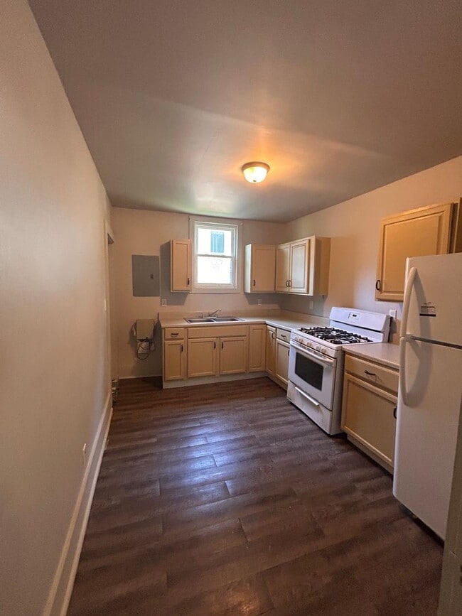 Photo - 805 Belle Ave