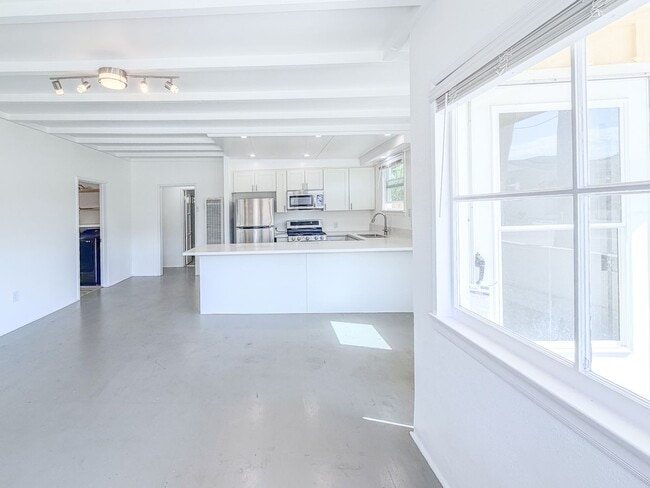 Photo - 2 Bed 1 Bath Beach House | Inboard | Silve...