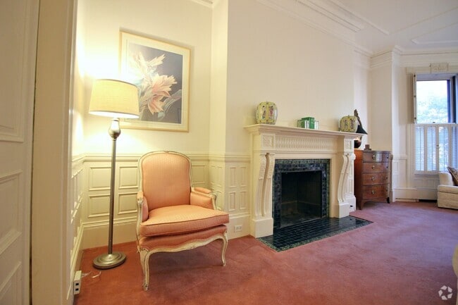Building Photo - 388 Commonwealth Ave Unit 383 CW- 1 Rental
