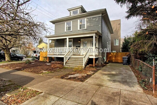 Photo - 339 N Skidmore St Unit B