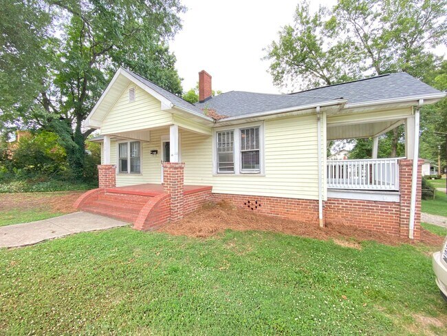 Photo - 214 E Center Ave Unit 214 E. Center Ave - Apt B