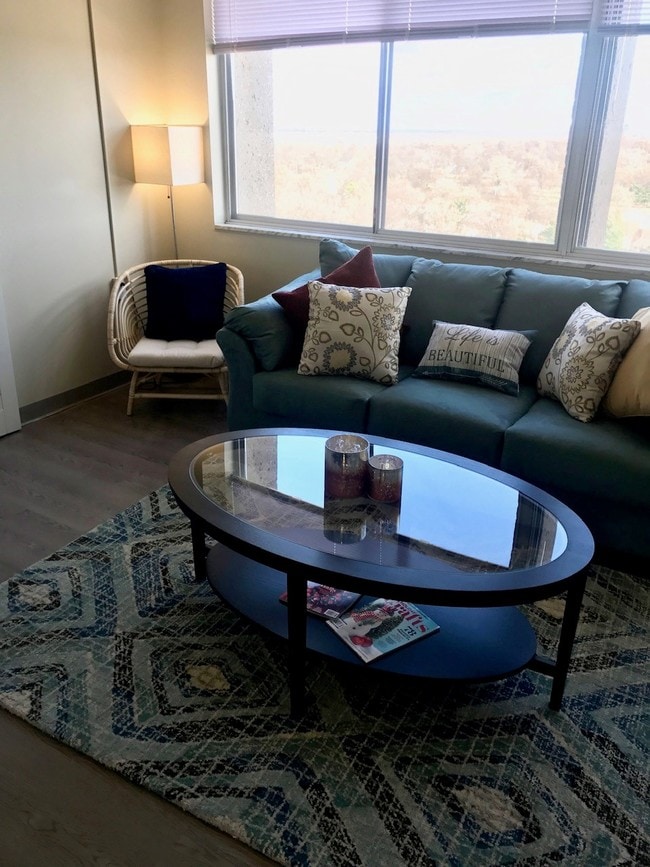 Photo - Santa Ana Apartments