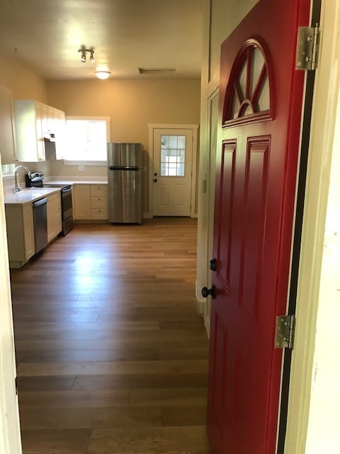 Photo - 475 E 7th St