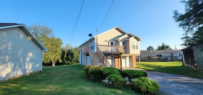 4532 Winslow Dr