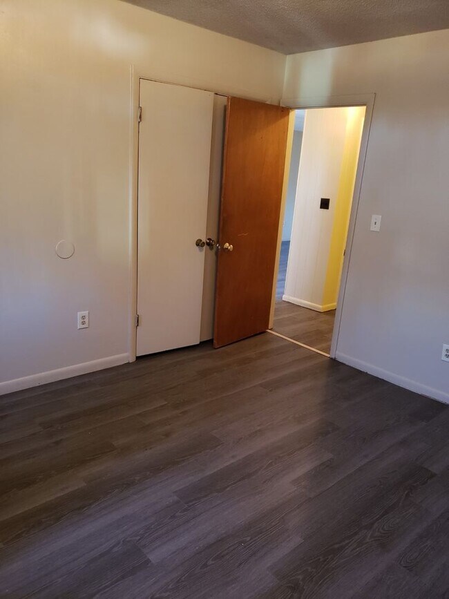 Photo - 2865 A Glenhills Cir