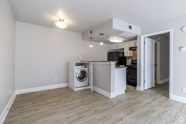 1HAB, 1BA - A2R - Comedor/Cocina - Waterford at Bellmar