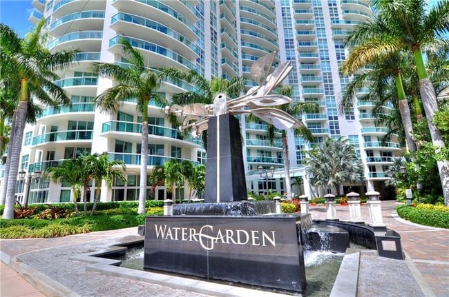 Photo - 347 N New River Dr E Unidad 1005