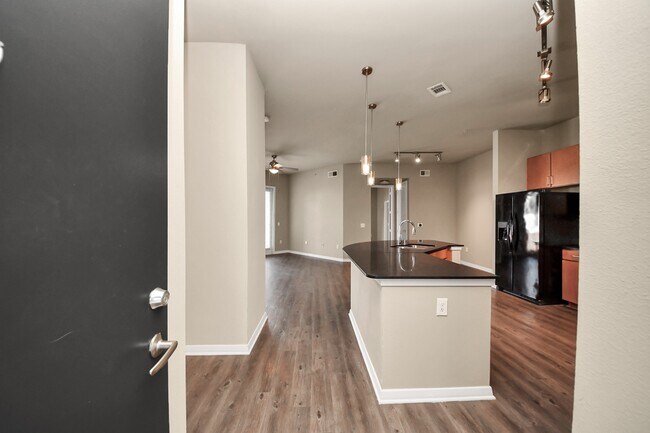 Photo - 5455 Richmond Ave. Unit 2011