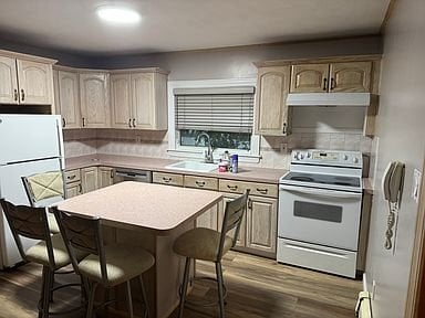 Photo - 7 Straw Ln