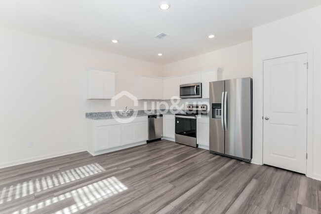 Photo - Fantastic 3bd/2.5ba home! Coming soon!