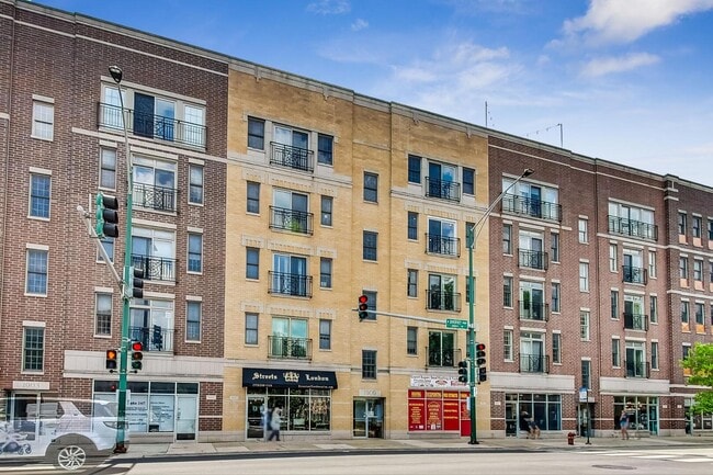 Photo - 1909 W Diversey Pkwy Condo Unit 502