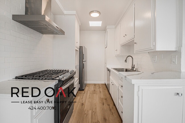 Photo - 7010 Lanewood Ave Unidad 303