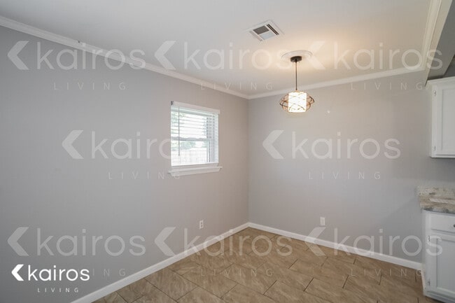 Photo - 204 NE 19th St