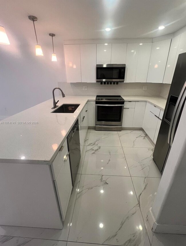 Photo - 10525 SW 112th Ave Unit 118