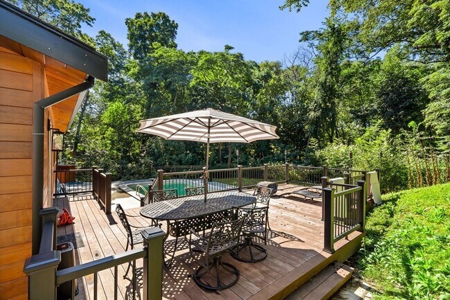 Photo - 93 Woodcliff Rd Unit 1